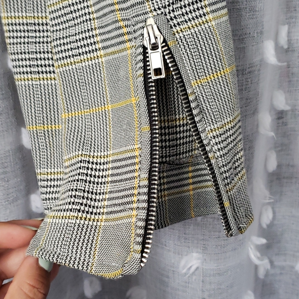 Jacket - Picture 5 of 10